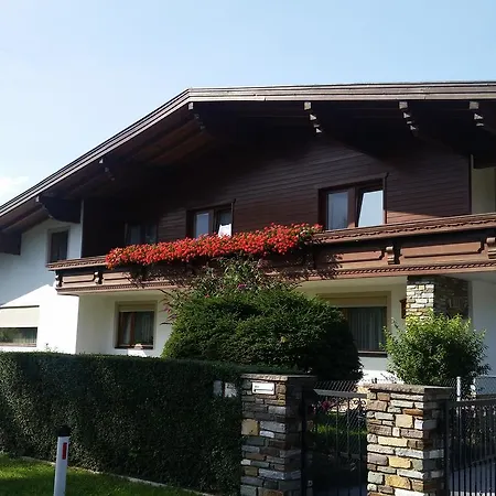 Haus Angelika - Bed & Breakfast - Innsbruck/Igls-3